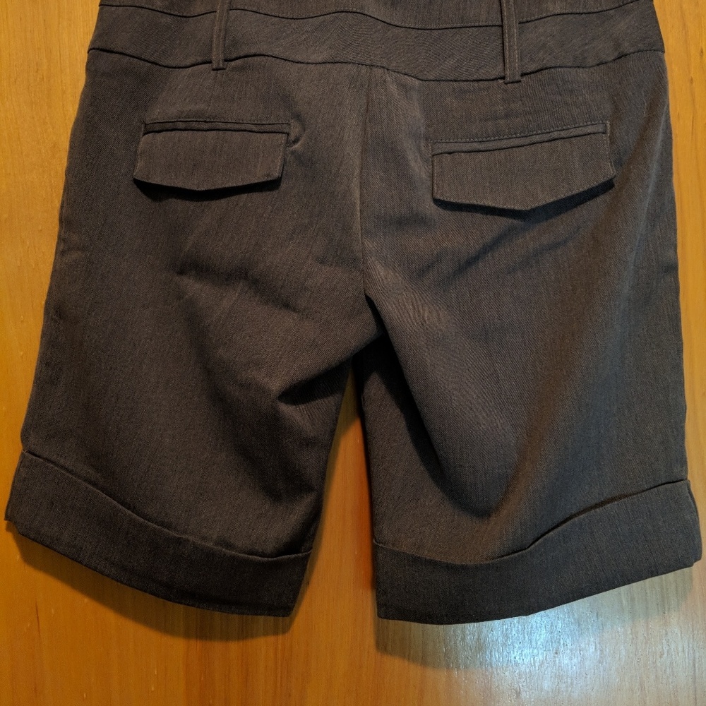 Dress grey city walking shorts